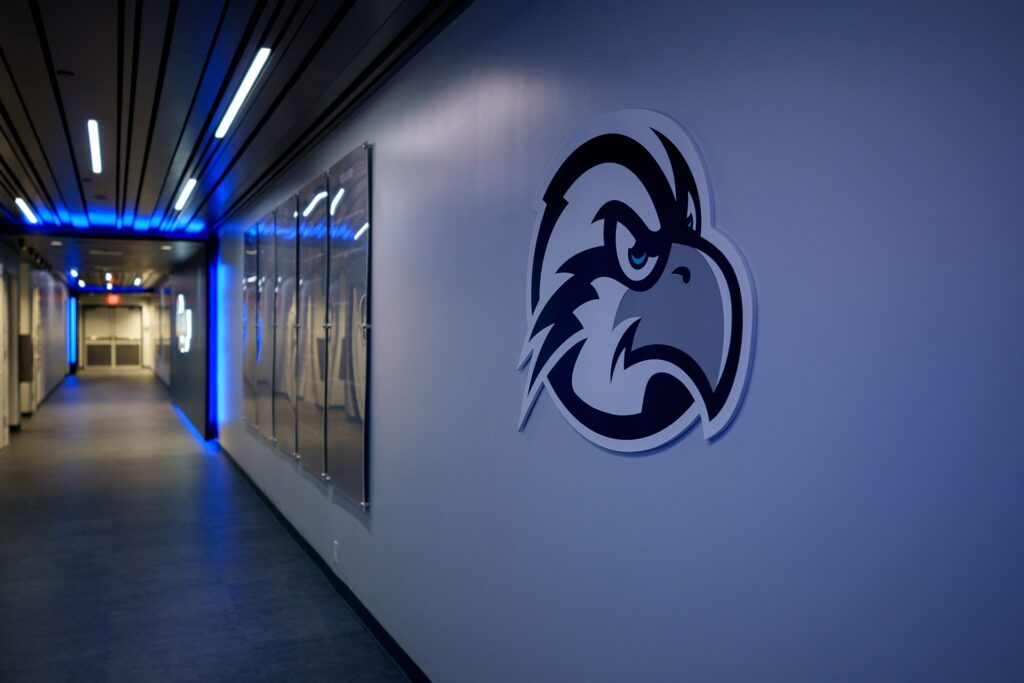 PQH HigherEducation Recreation UNFArenaLocker Hallway