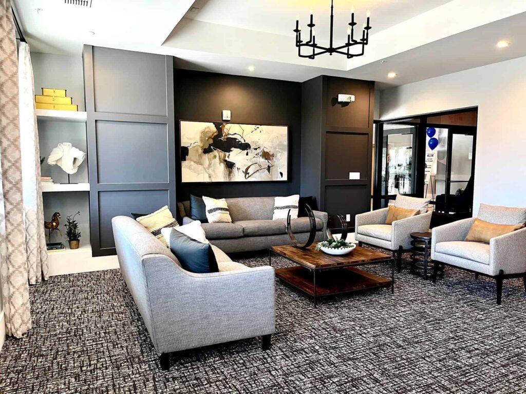 Pqh housing seniorliving ashleysquare interior