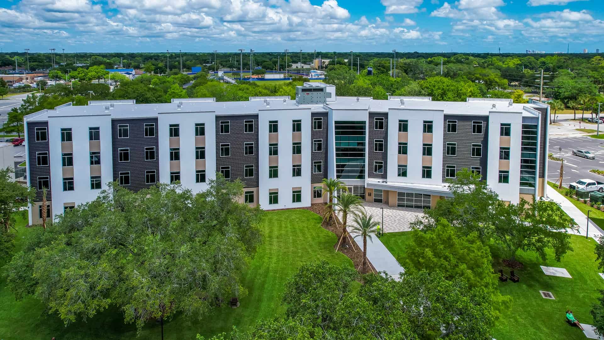 Pqh housing studenthousing daytonastatecollege exterior(1)
